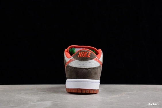 DH7782 001 x Dunk Nike Crushed SB D.C. Low 1221